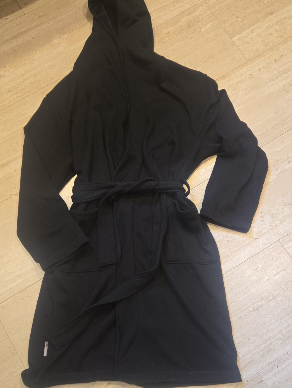 UGG Australia Black Hooded Plush Interior Belted Front Pocket Robe
